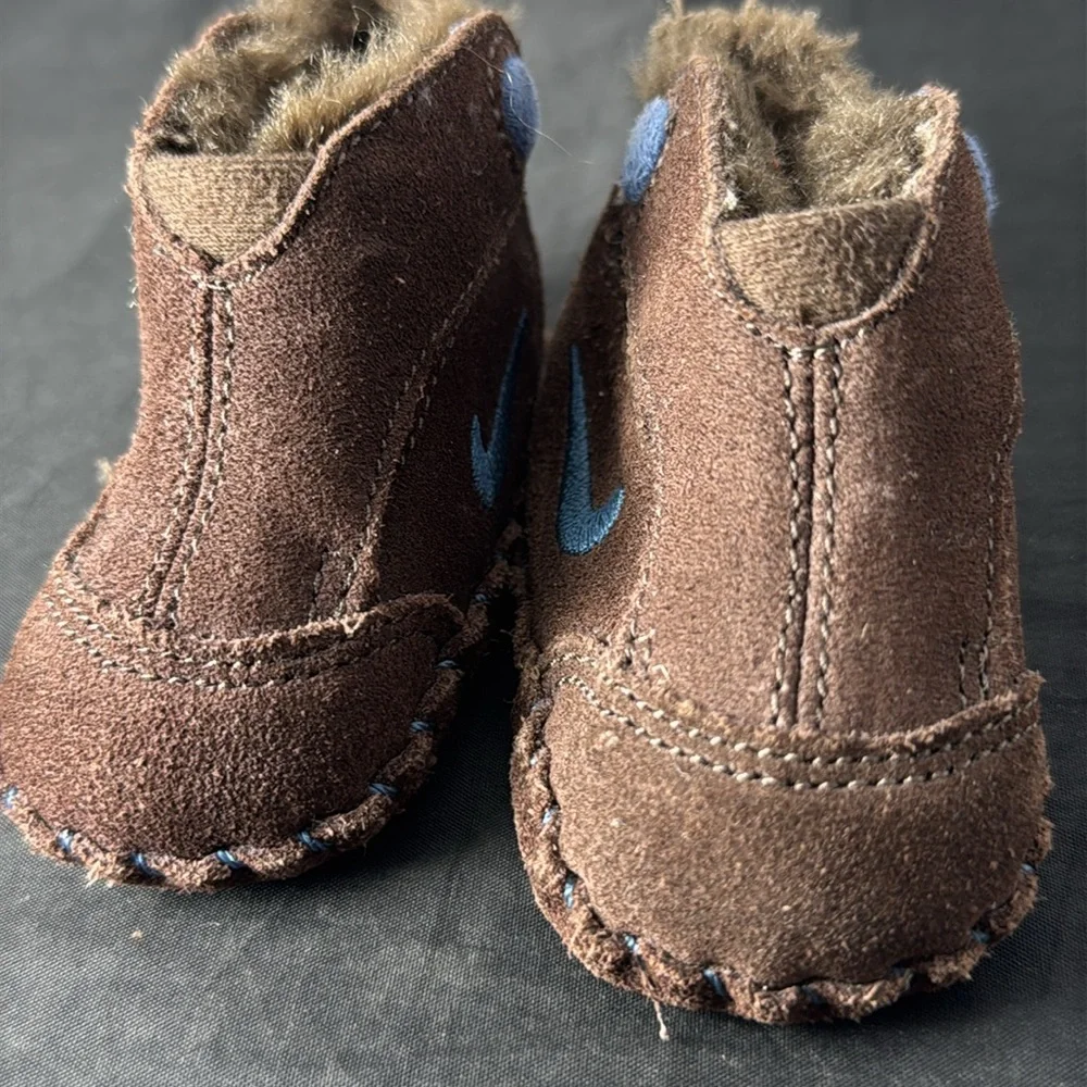 Vintage Nike Baby Crib Sneaker Booties 1C brown boots RARE